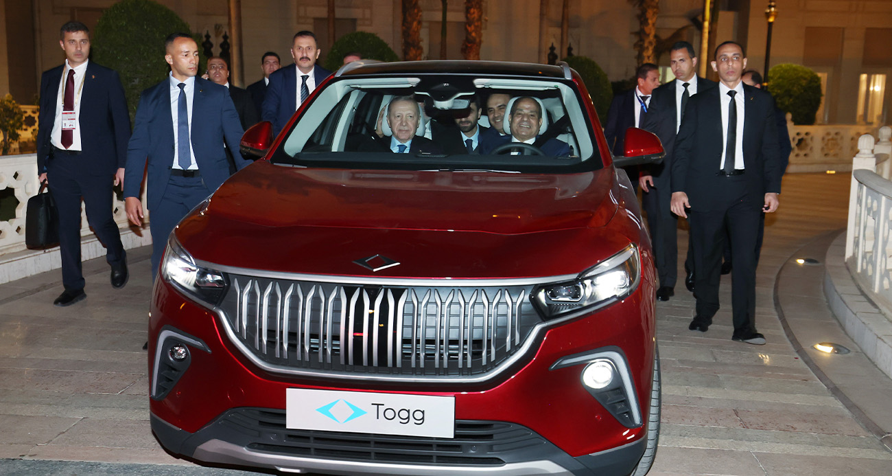 Cumhurbaşkanı Erdoğan’dan Mısır Cumhurbaşkanı es-Sisi’ye Togg hediyesi