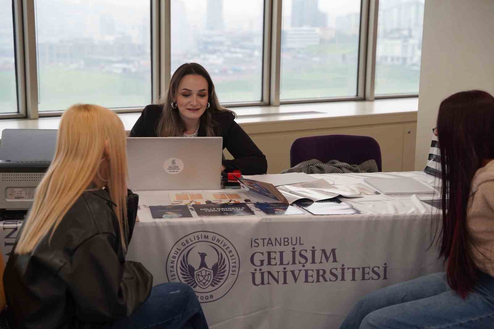 Lise Kış Akademisi’nde 500’ün üzerinde öğrenci kampüste buluştu