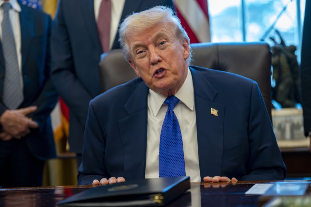 Trump İran ile yapılan görüşmelerin iyi geçtiğini söyledi: 