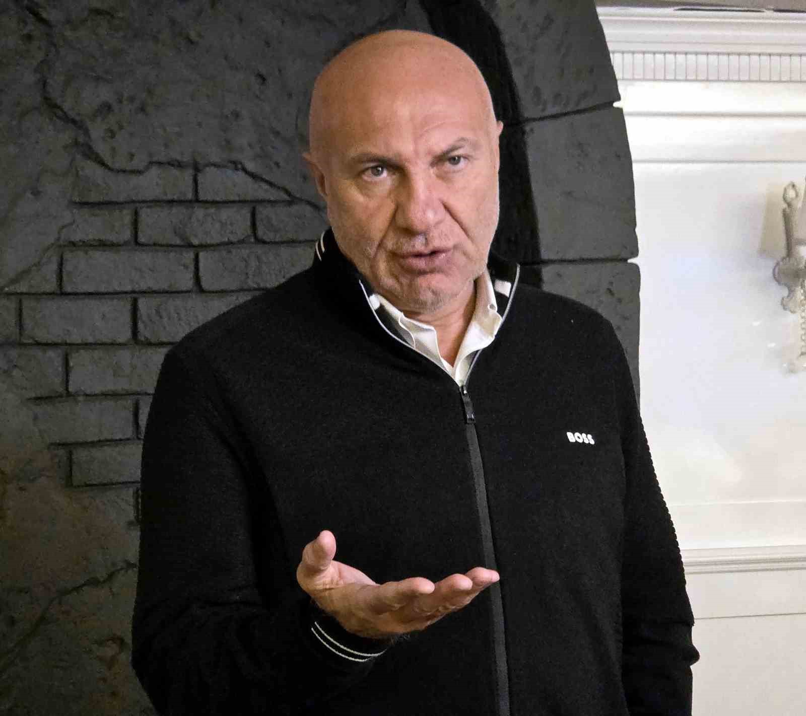 Yüksel Yıldırım: 