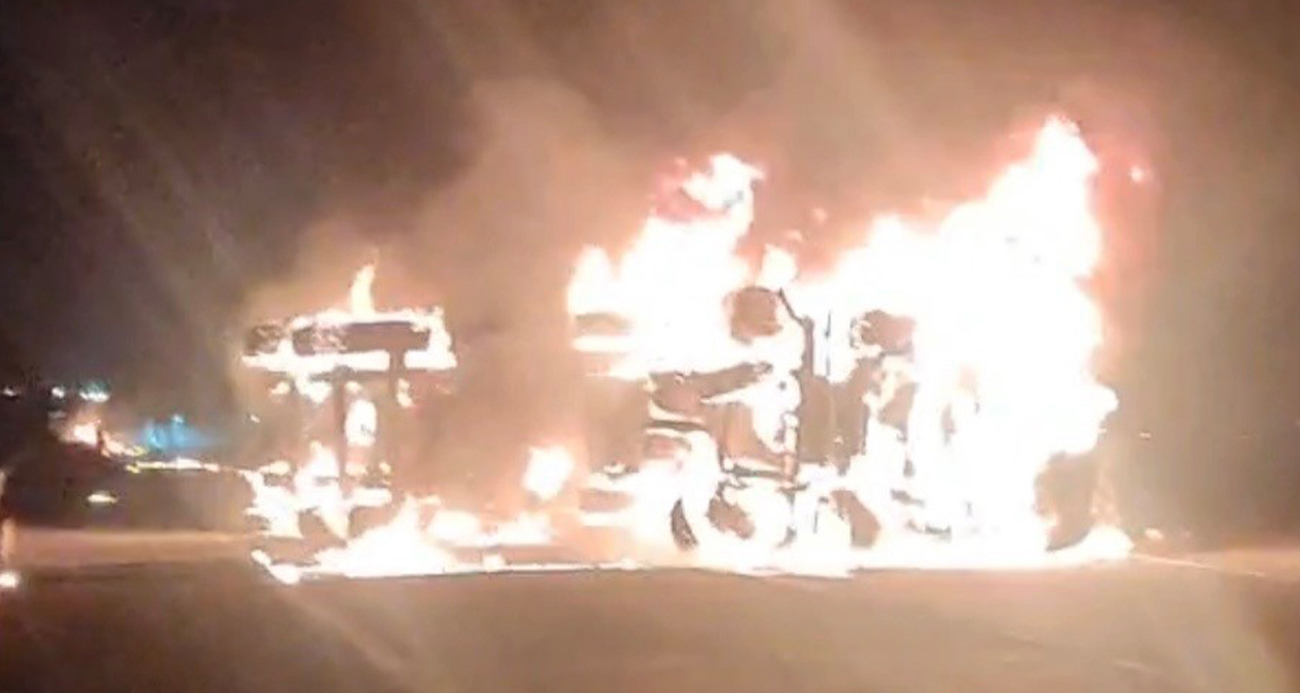 Osmaniye’de seyir halindeki tır alev alev yandı