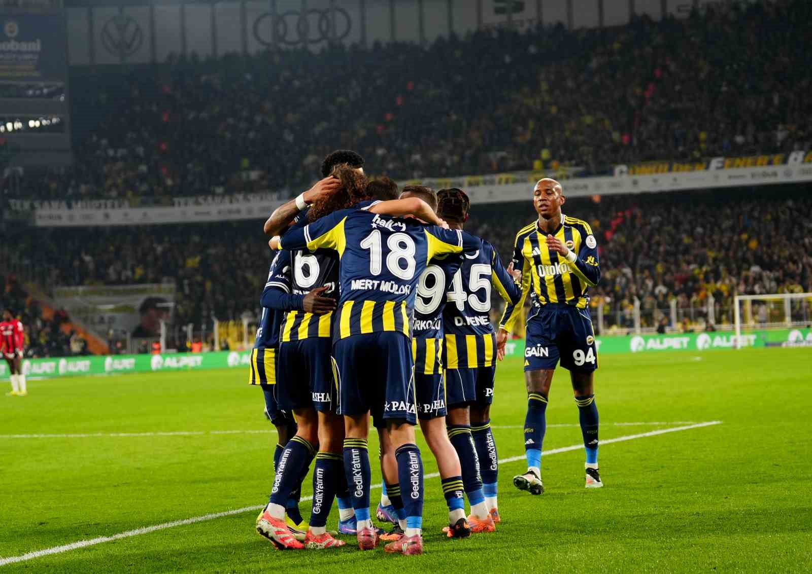 Fenerbahçe, 3. kez ilk yarıda 3 gol attı