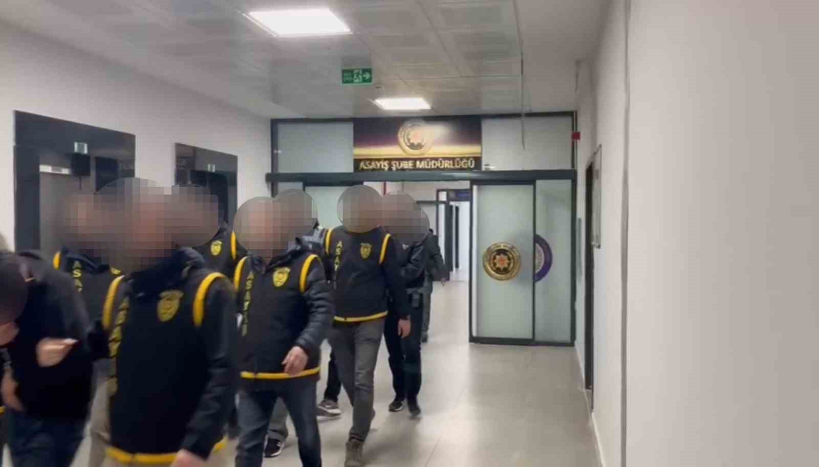 Yalova’da kuyumcuyu soyan 4 şüpheli tutuklandı