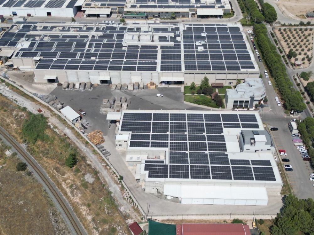 Denizli’deki bir firmaya kurulan GES ile 2 milyon 546 bin 877 kg karbondioksit salınımını önlenecek