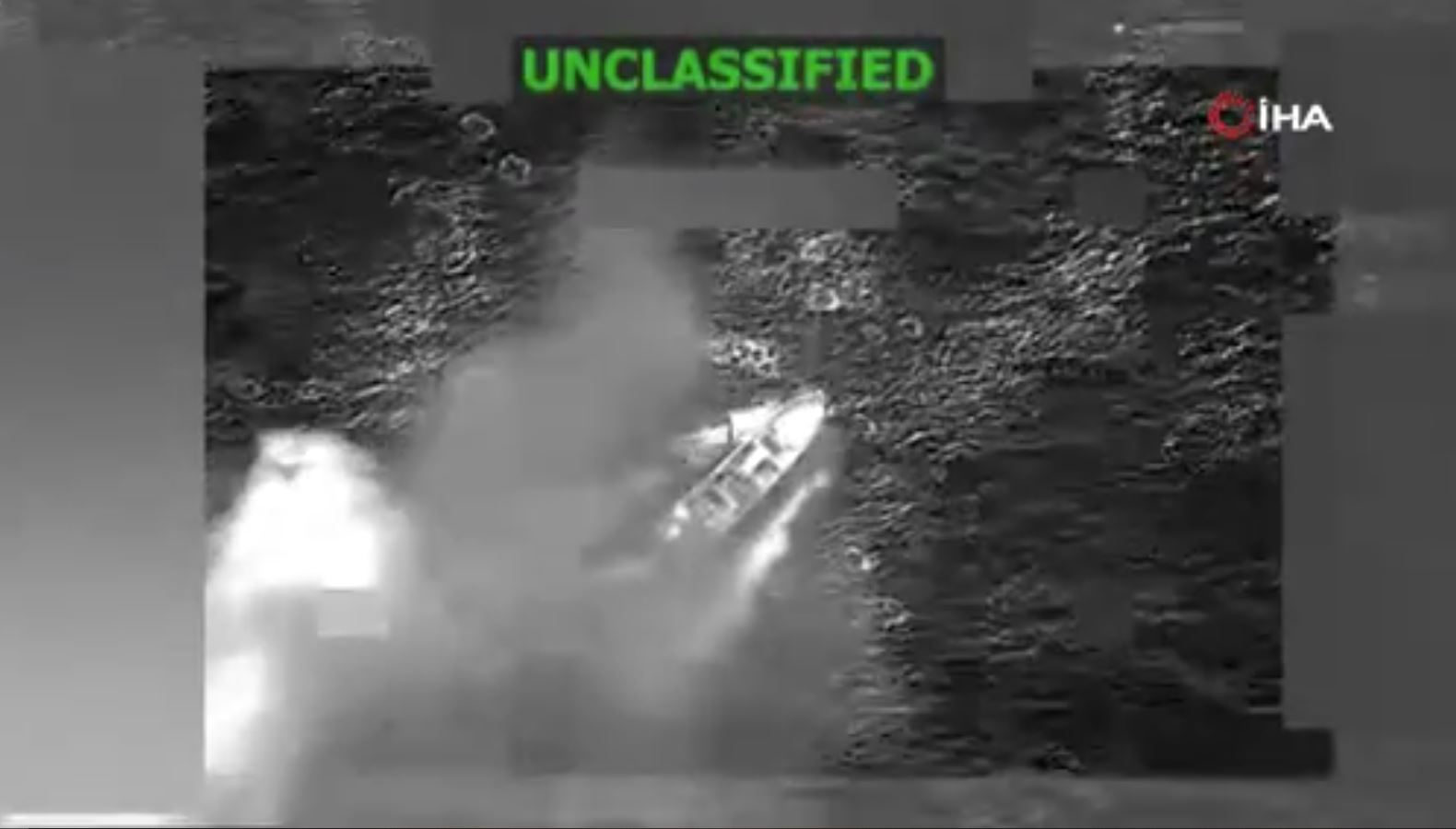 ABD, Pasifik’te uyuşturucu taşıdığı belirlenen bir tekneyi daha vurdu: 2 ölü