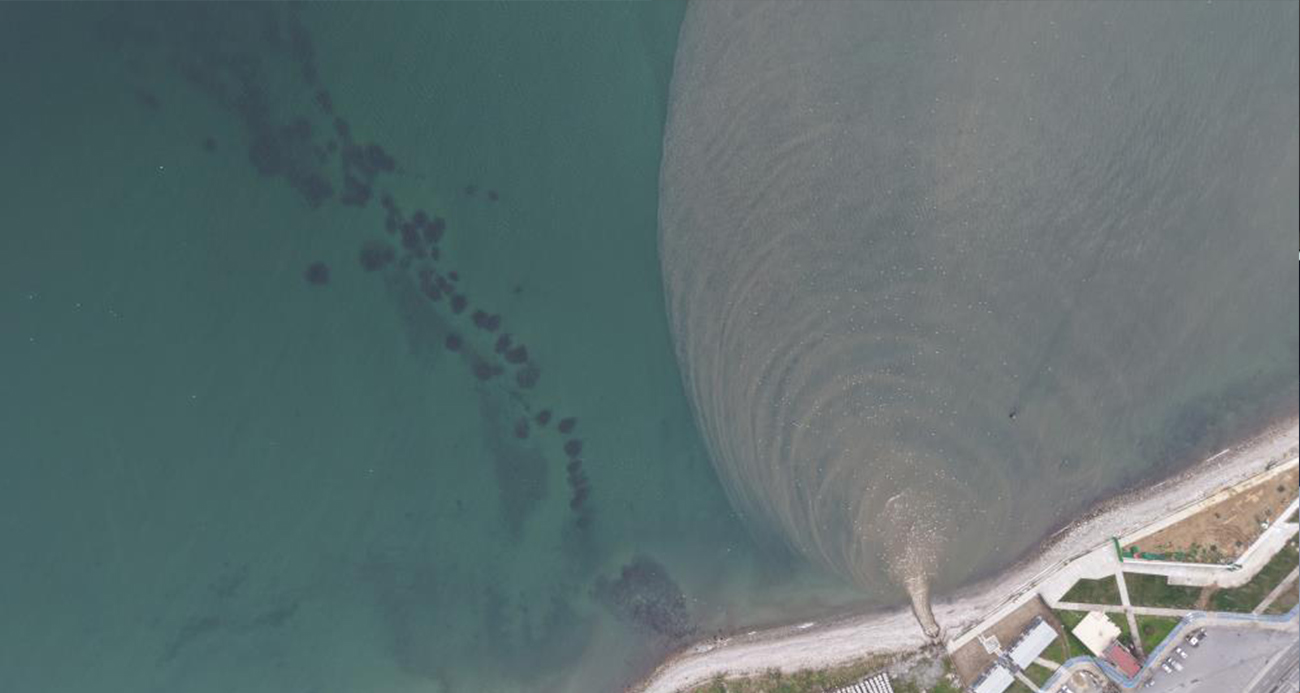 İstanbul’un atık suları Marmara Denizi’nin rengini değiştiriyor