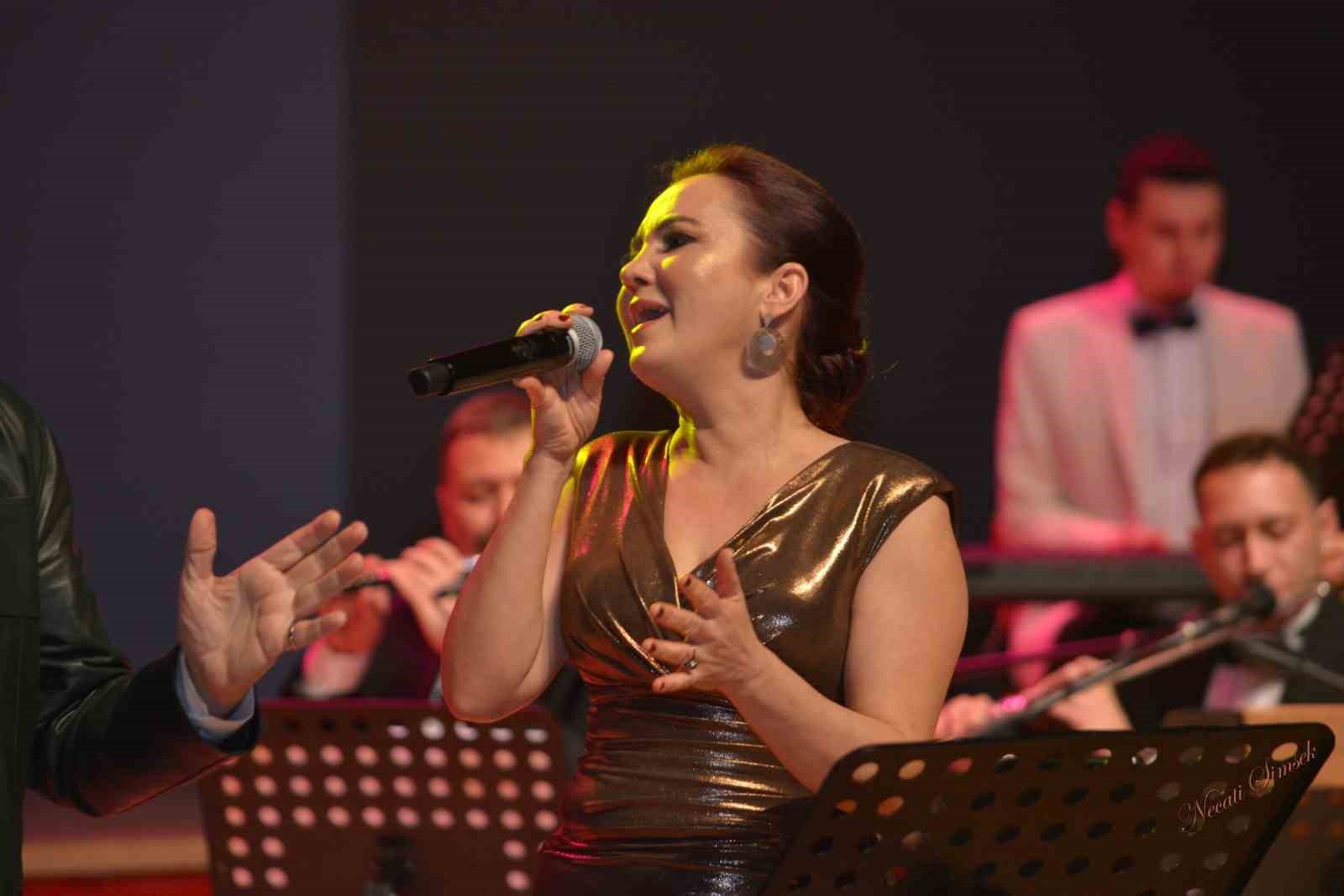 Merkezefendi Belediye Orkestrası Sevgililer Günü özel konseriyle sahne alıyor