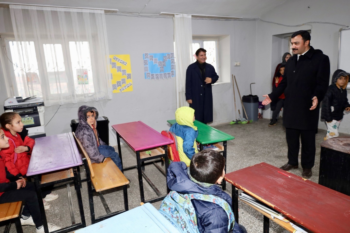 Kahta Kaymakamı Soysal, Ballı Köyü’nde vatandaşlarla buluştu