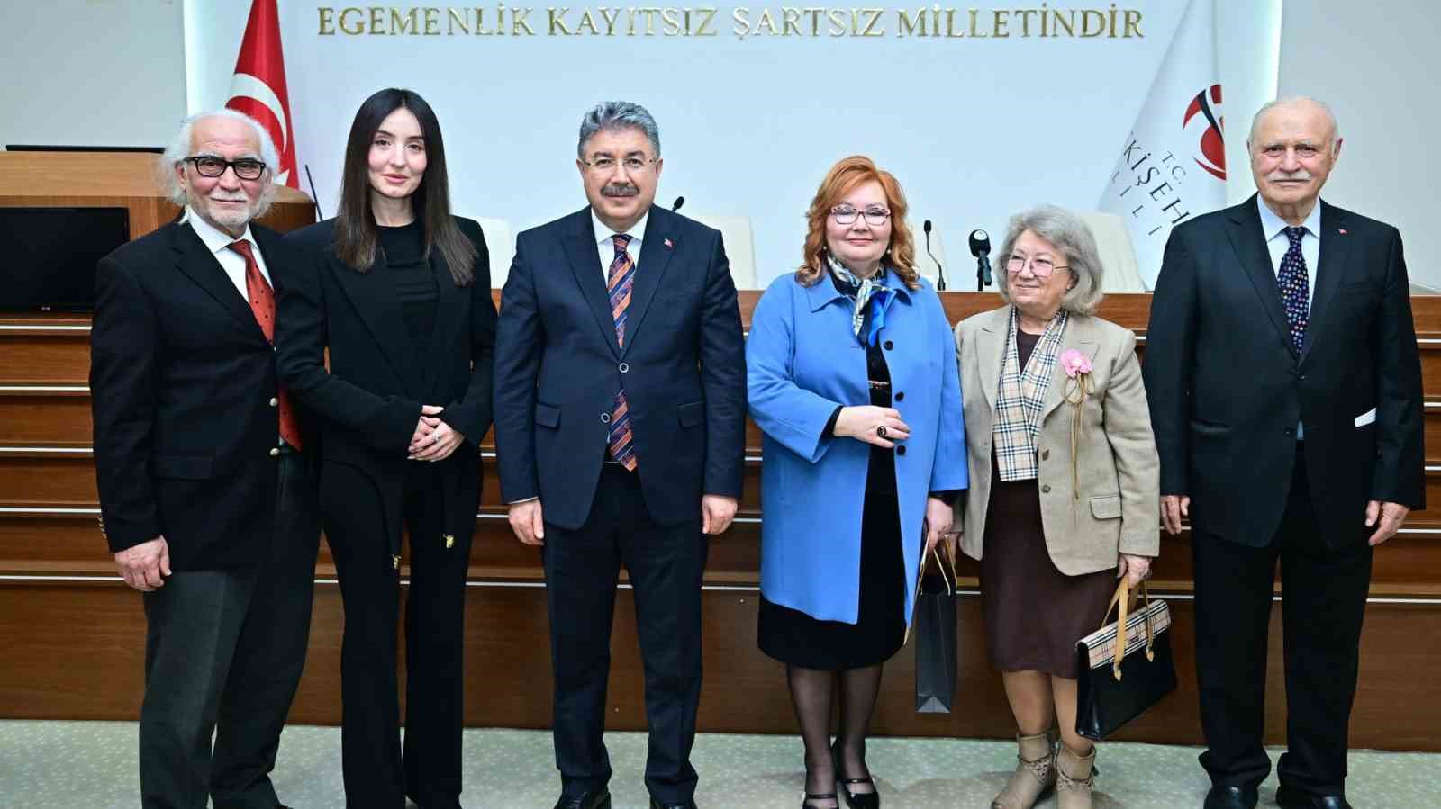 Eskişehir Valiliği’nde 46 yıl görev yapan memur emekli oldu