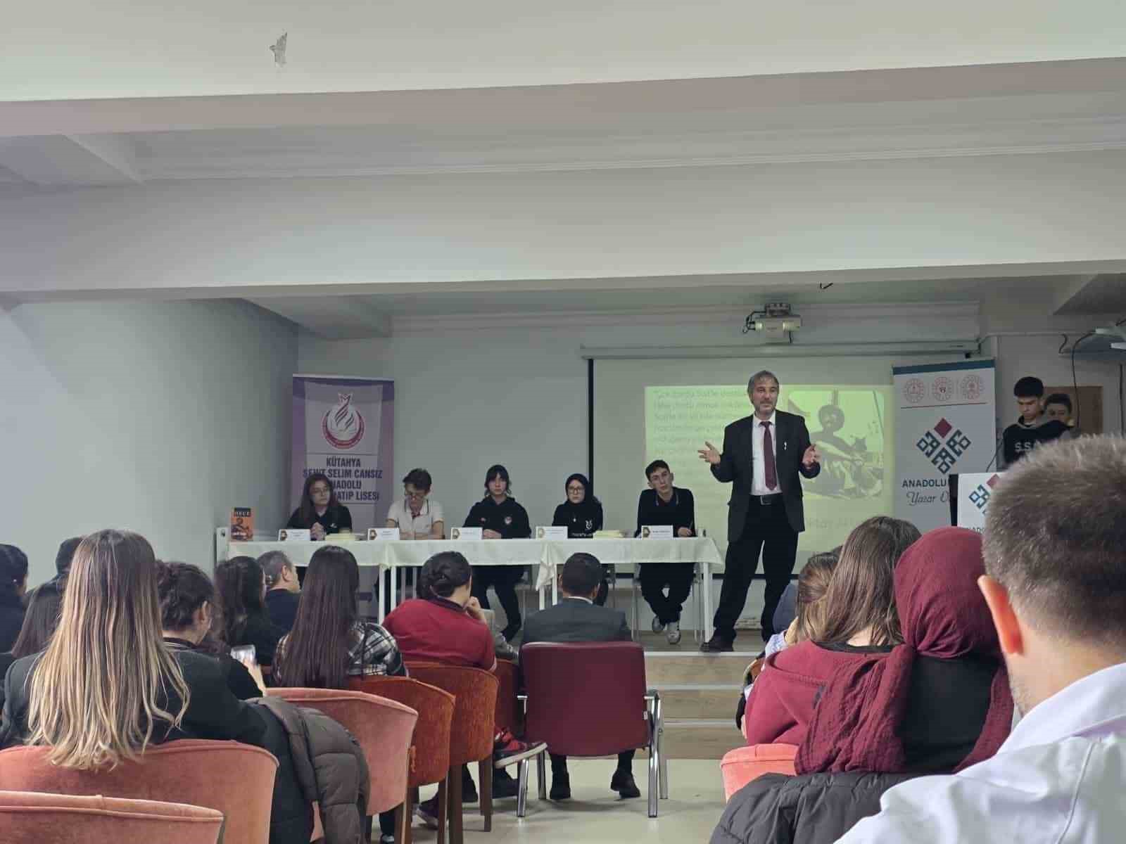 Kütahya’da Sait Faik Abasıyanık il paneli yapıldı