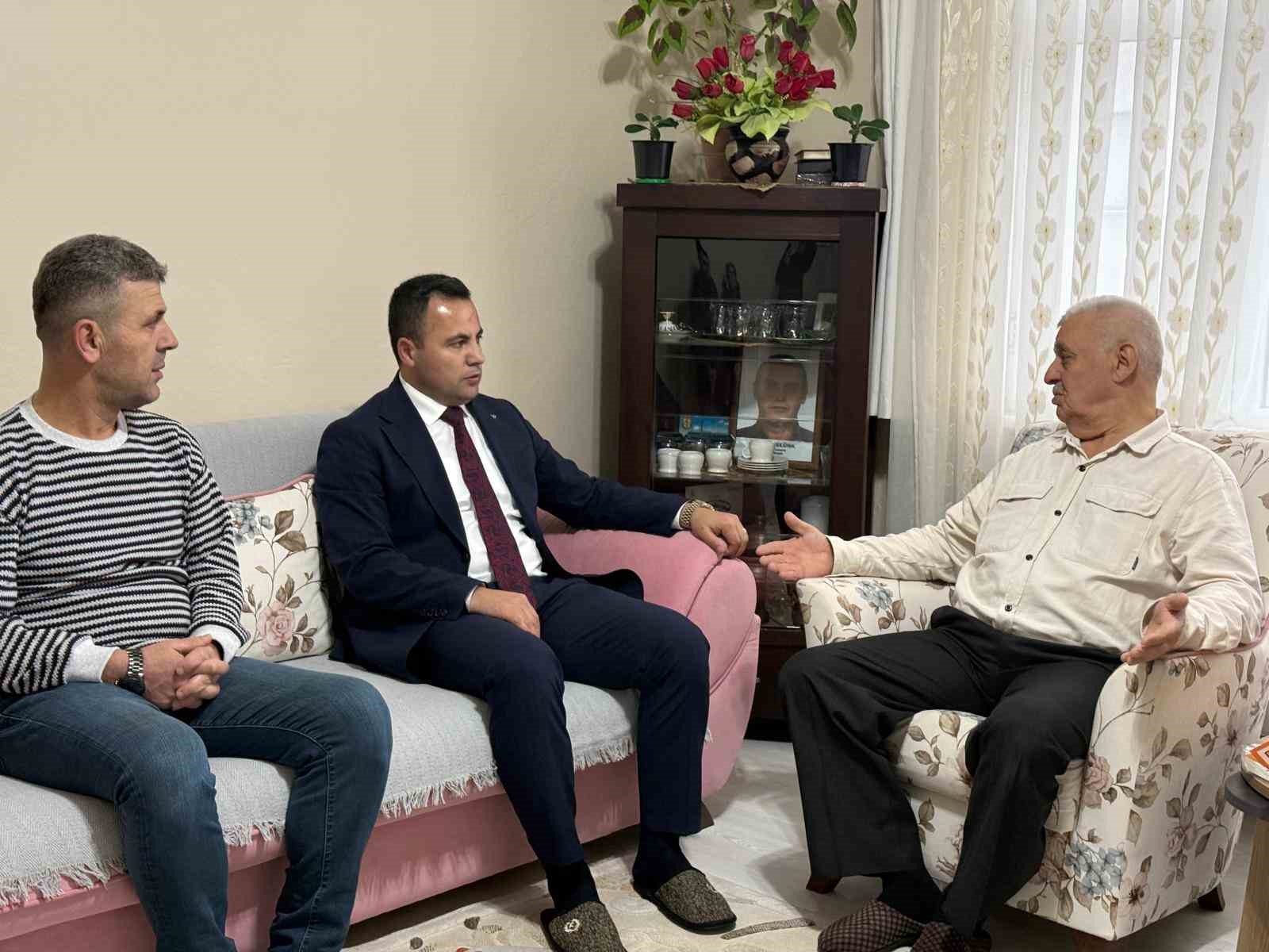 Kaymakam Uzan’ın ilk ziyareti şehit ailesi oldu
