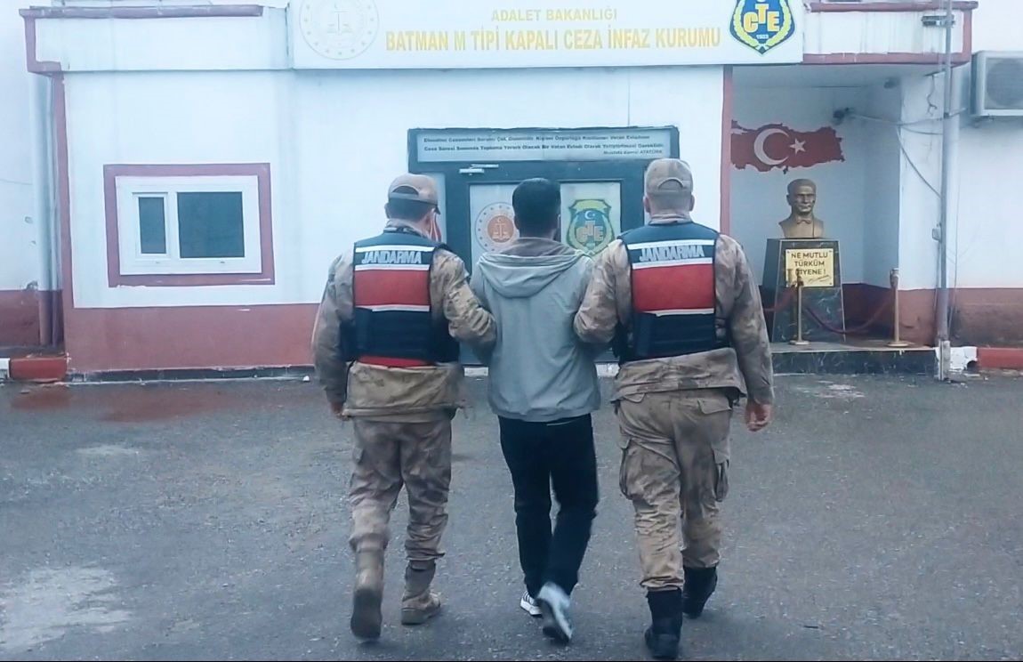 20 ayrı dosyadan kesinleşmiş hapis cezası bulunan zanlı 2 yıl sonra yakalandı