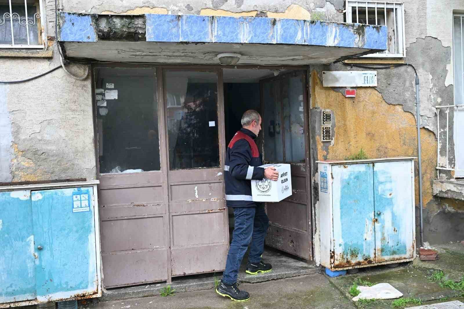 Ramazan öncesi 22 bin sofraya büyükşehirden destek
