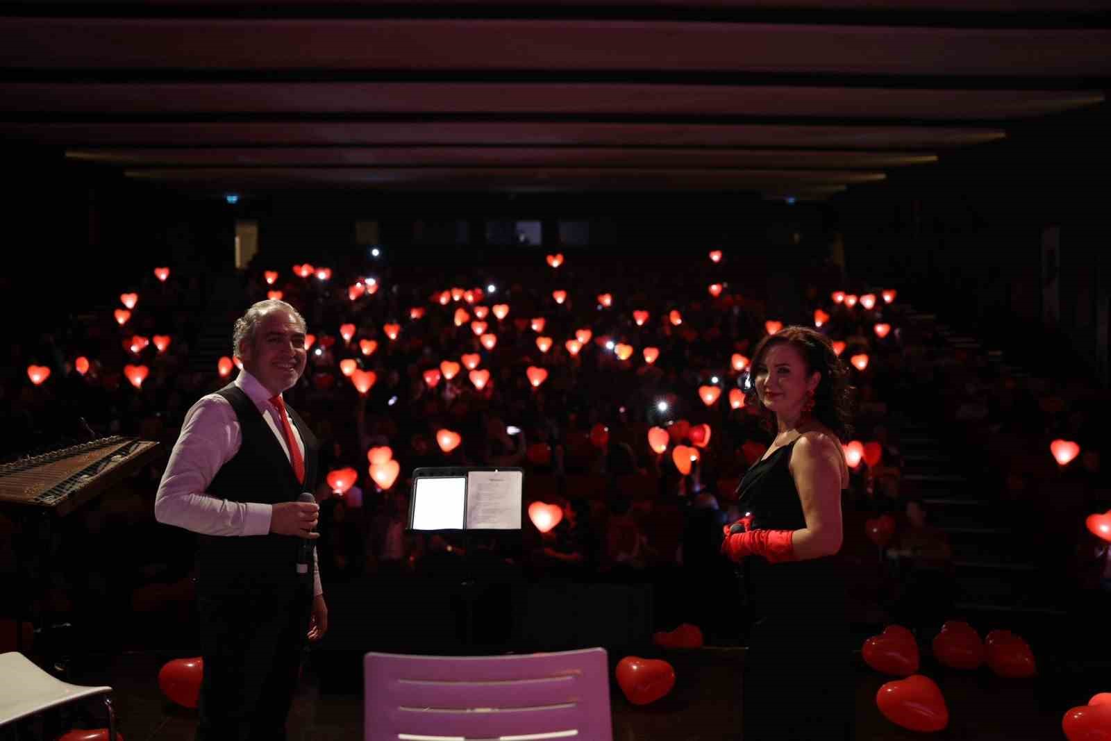 Merkezefendi’de Sevgililer Günü’ne özel 