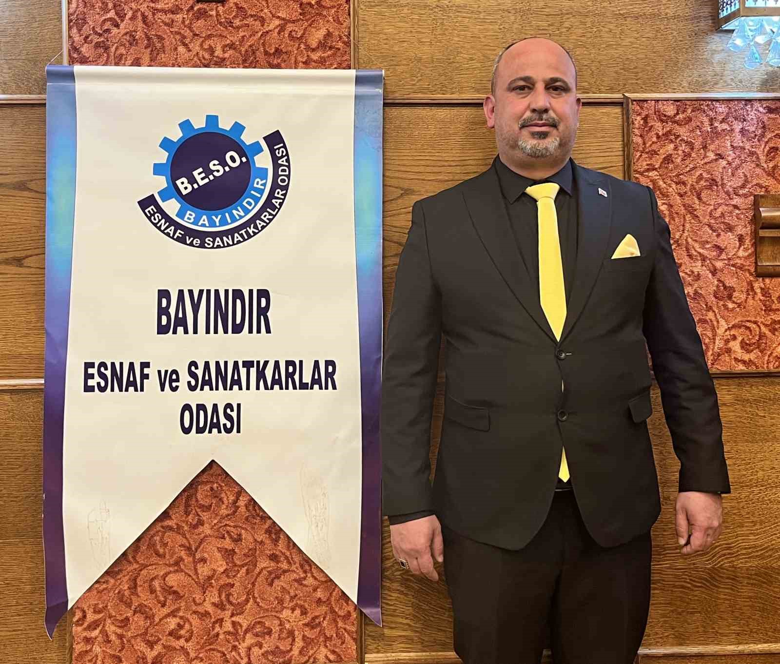 Bayındır Esnaf ve Sanatkârlar Odası’nda Enis Macit güven tazeledi