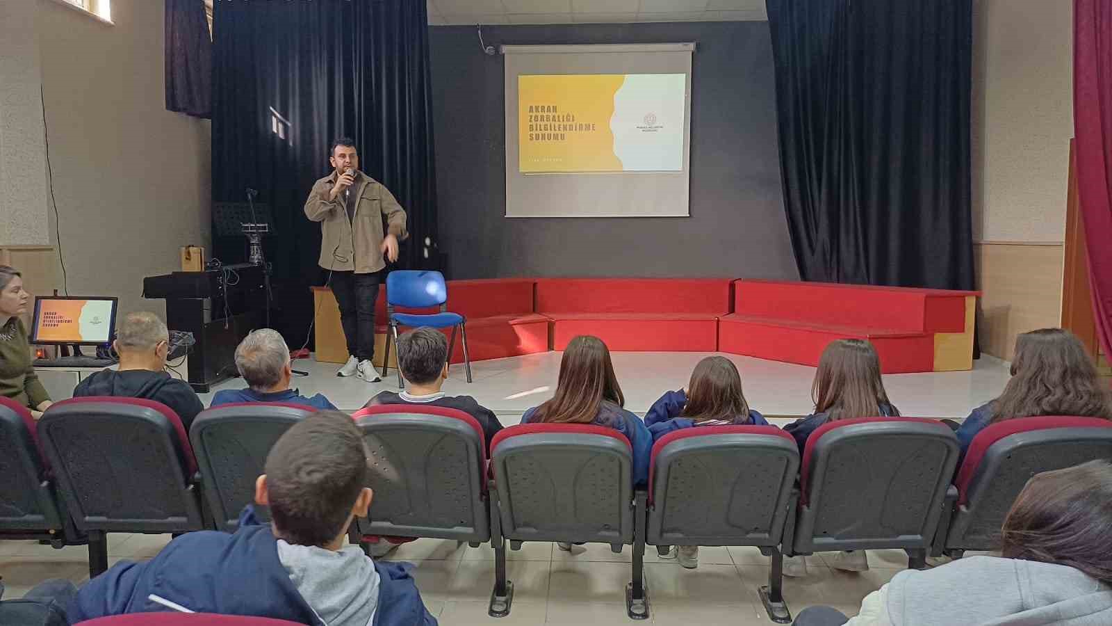 Manisa Ticaret Borsası Anadolu Lisesi’nden ’Akran Zorbalığı