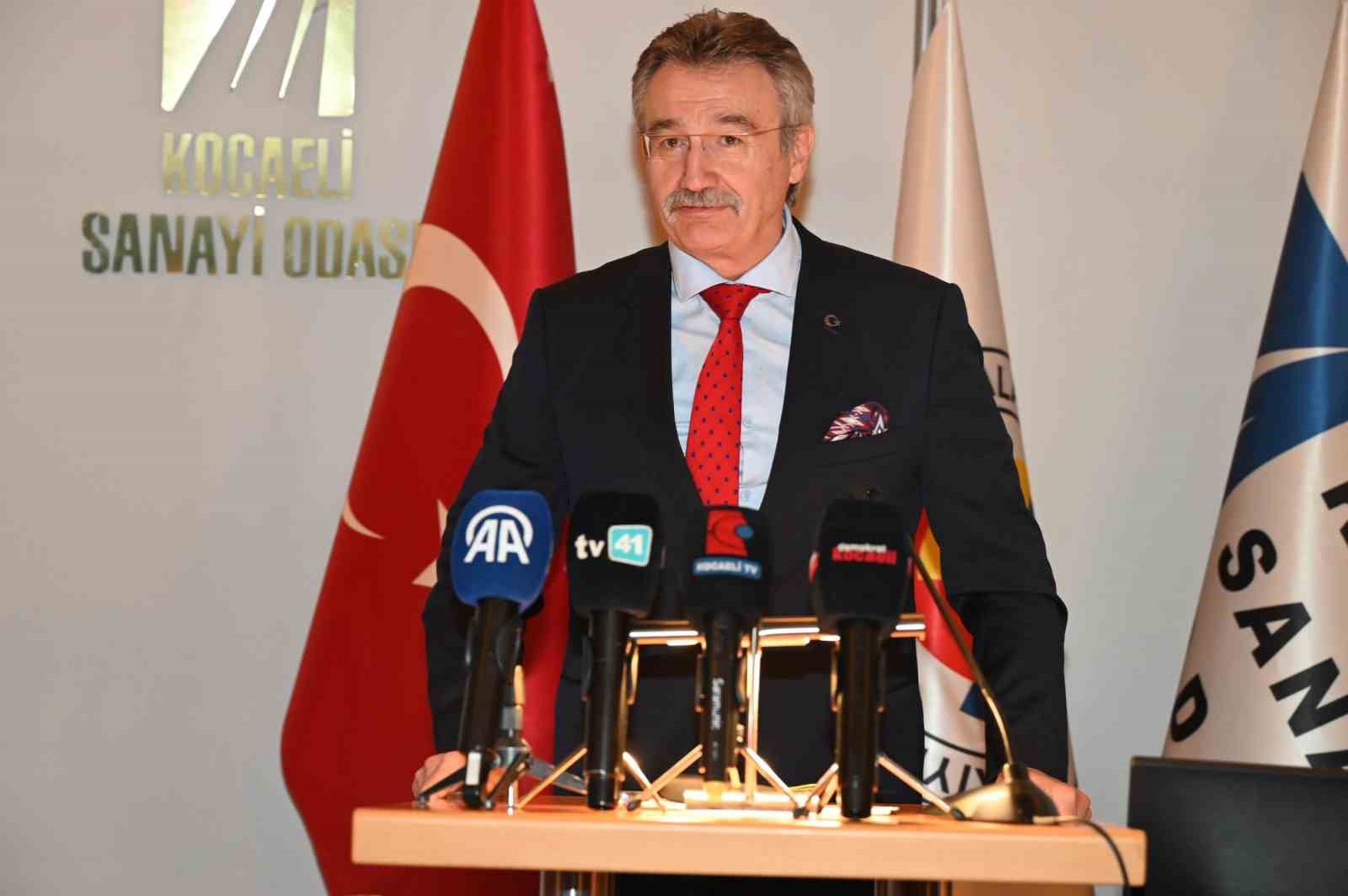 Eski Devlet Bakanı Tüzmen: 