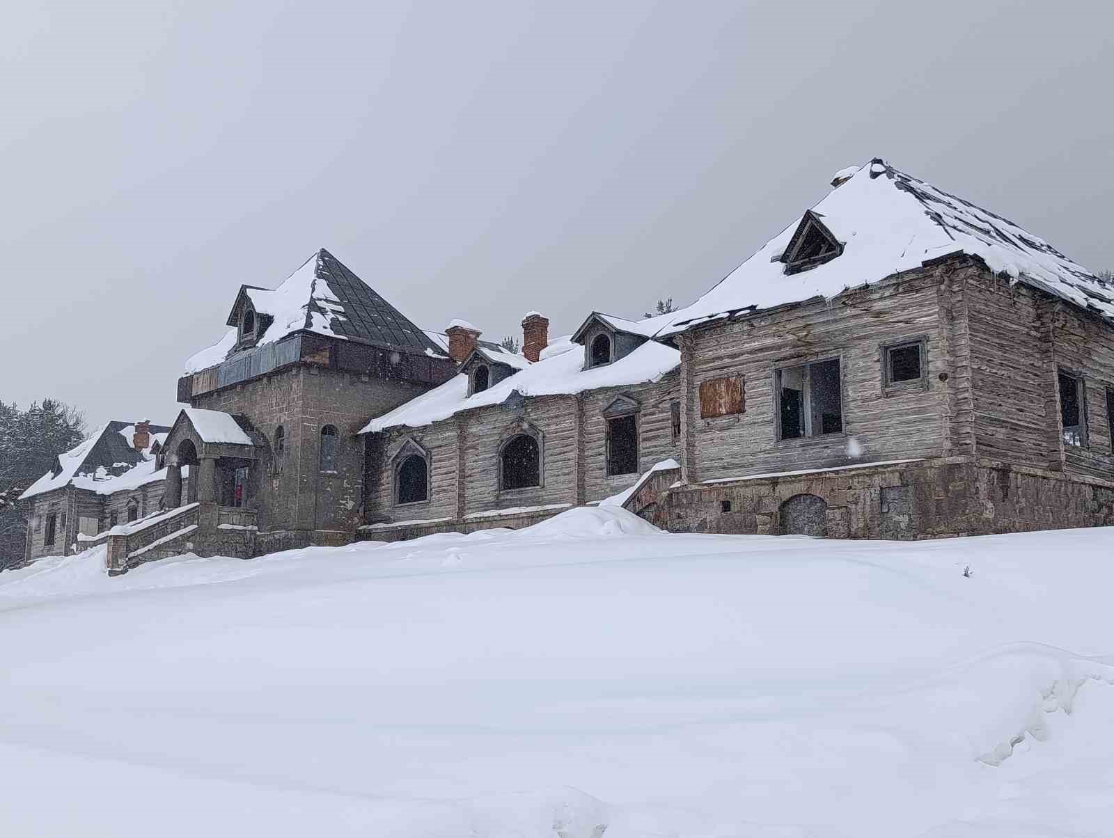 Kars’ta tarihin sessiz çığlığı: Sarıkamış’taki asırlık Rus köşkü yok oluyor