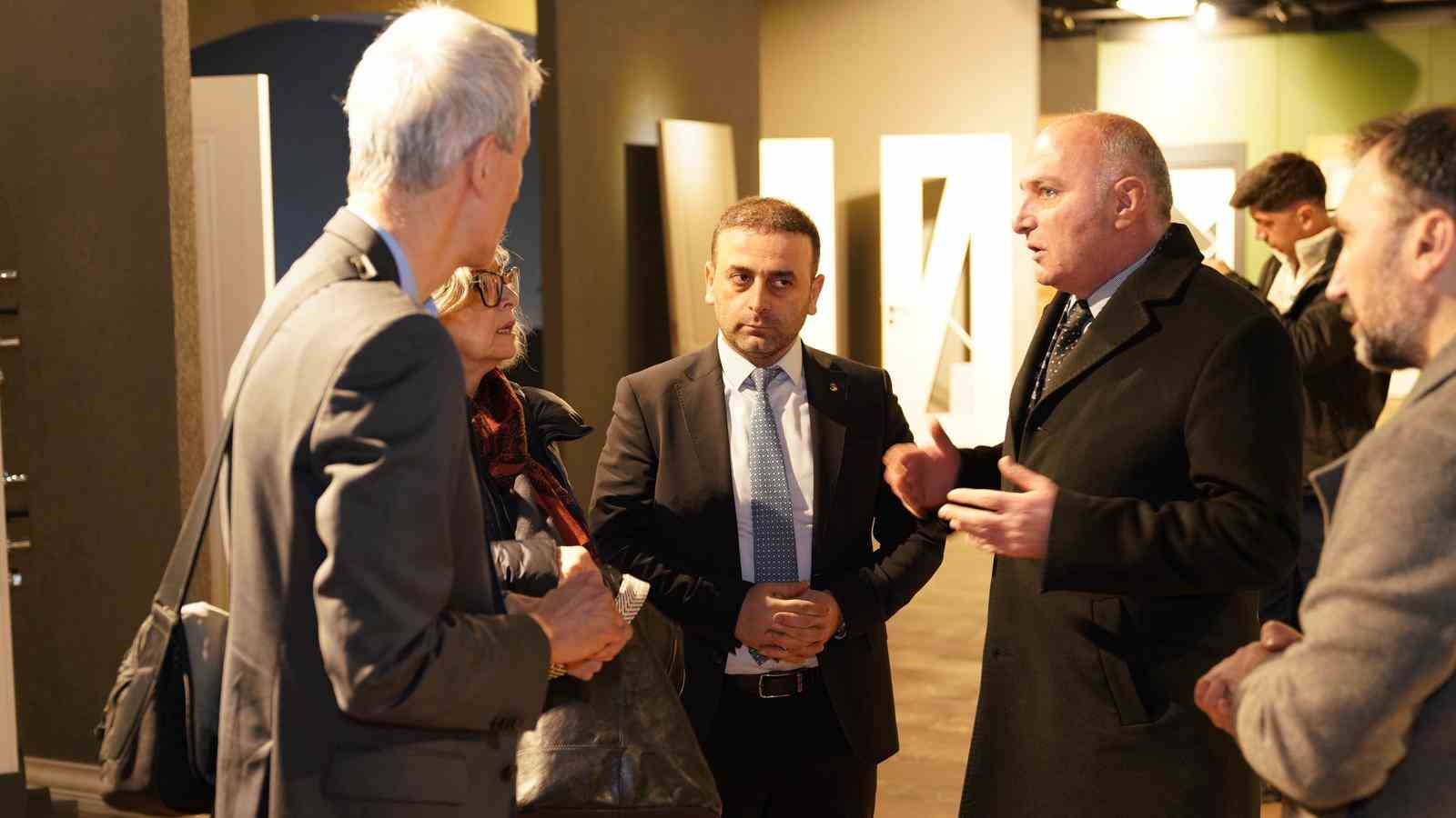 Alman Büyükelçisi Bredohl: 