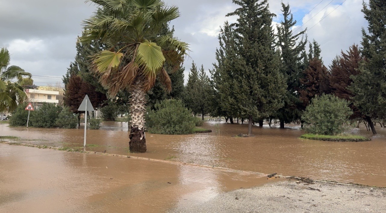 Osmaniye’de sağanak hayatı olumsuz etkiledi