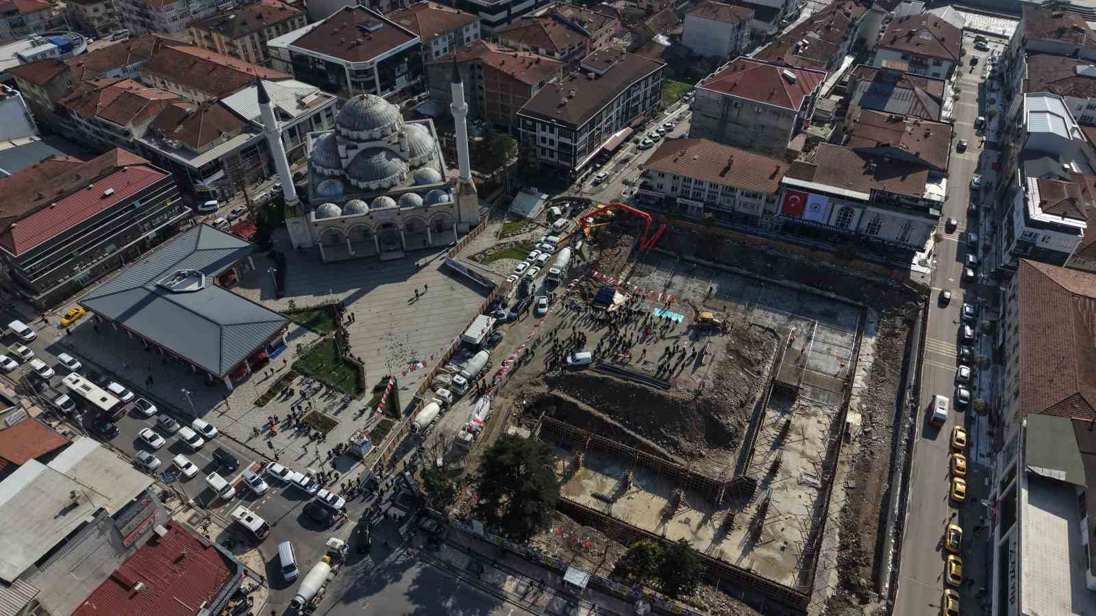 Düzce’de kent meydanının temeli atıldı