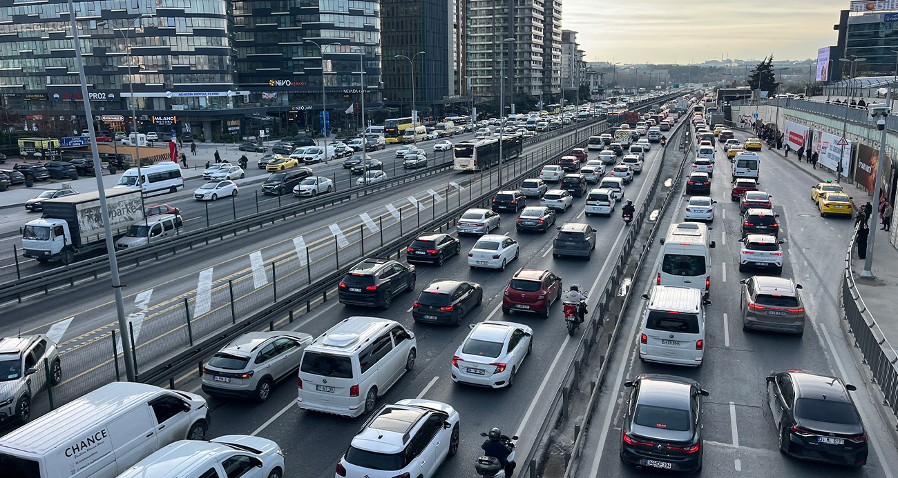 İstanbul’da iftar öncesi trafik yoğunluğu yüzde 81’e çıktı
