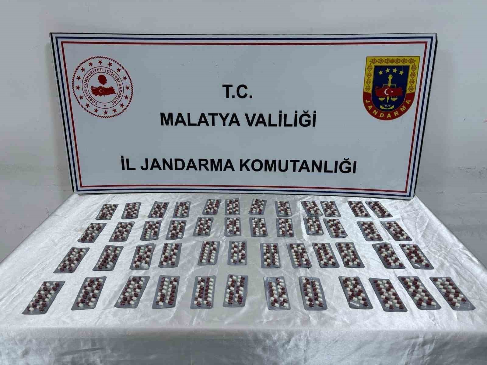 Battalgazi’de 661 adet sentetik ecza hapı ele geçirildi:1 gözaltı