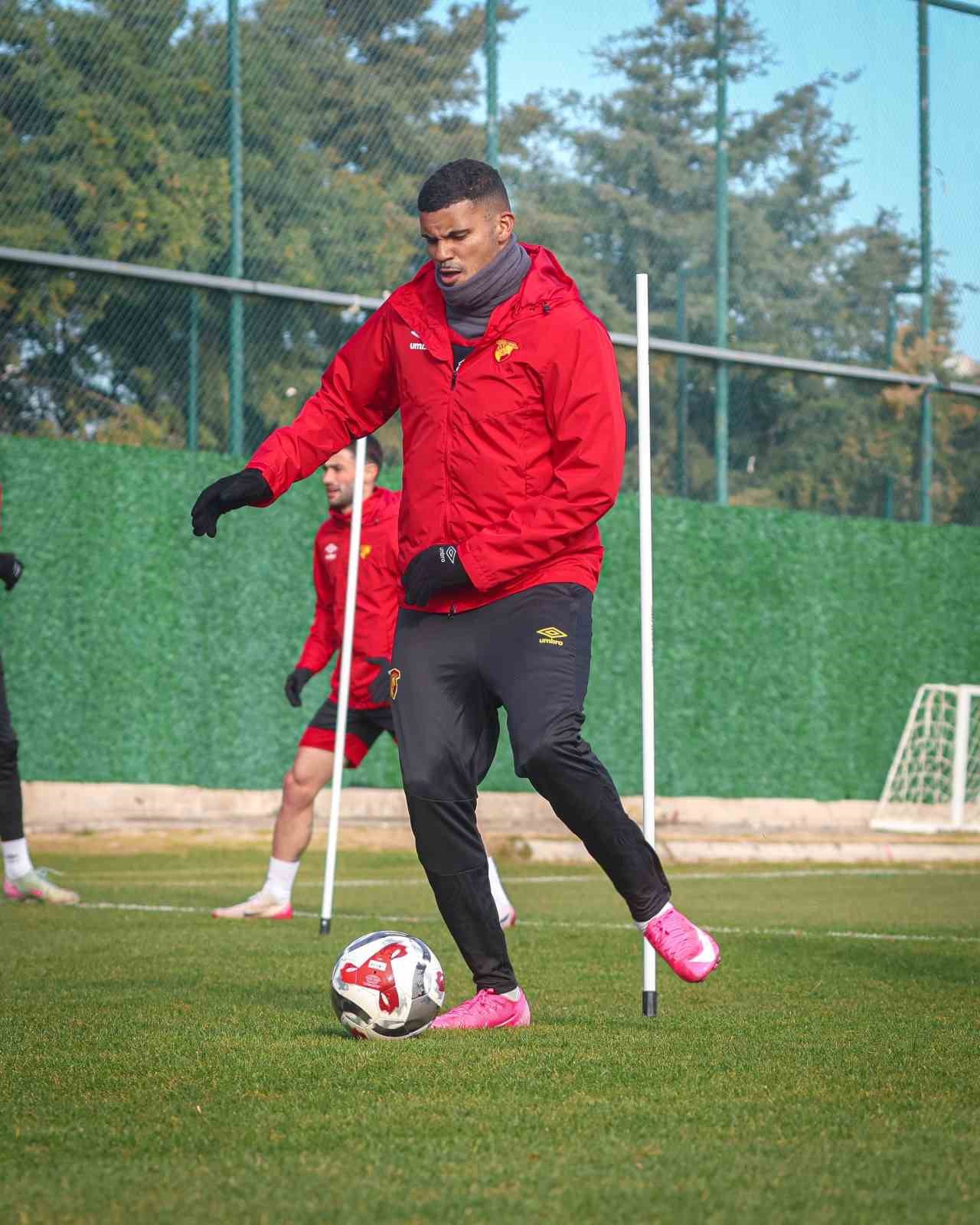 Göztepe, yeni transferlerinden henüz skor katkısı alamadı