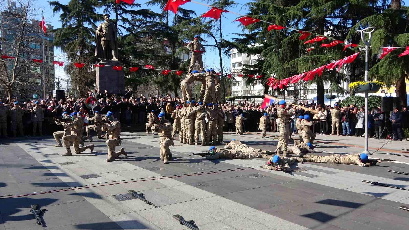 Jandarmadan nefes kesen hareketler