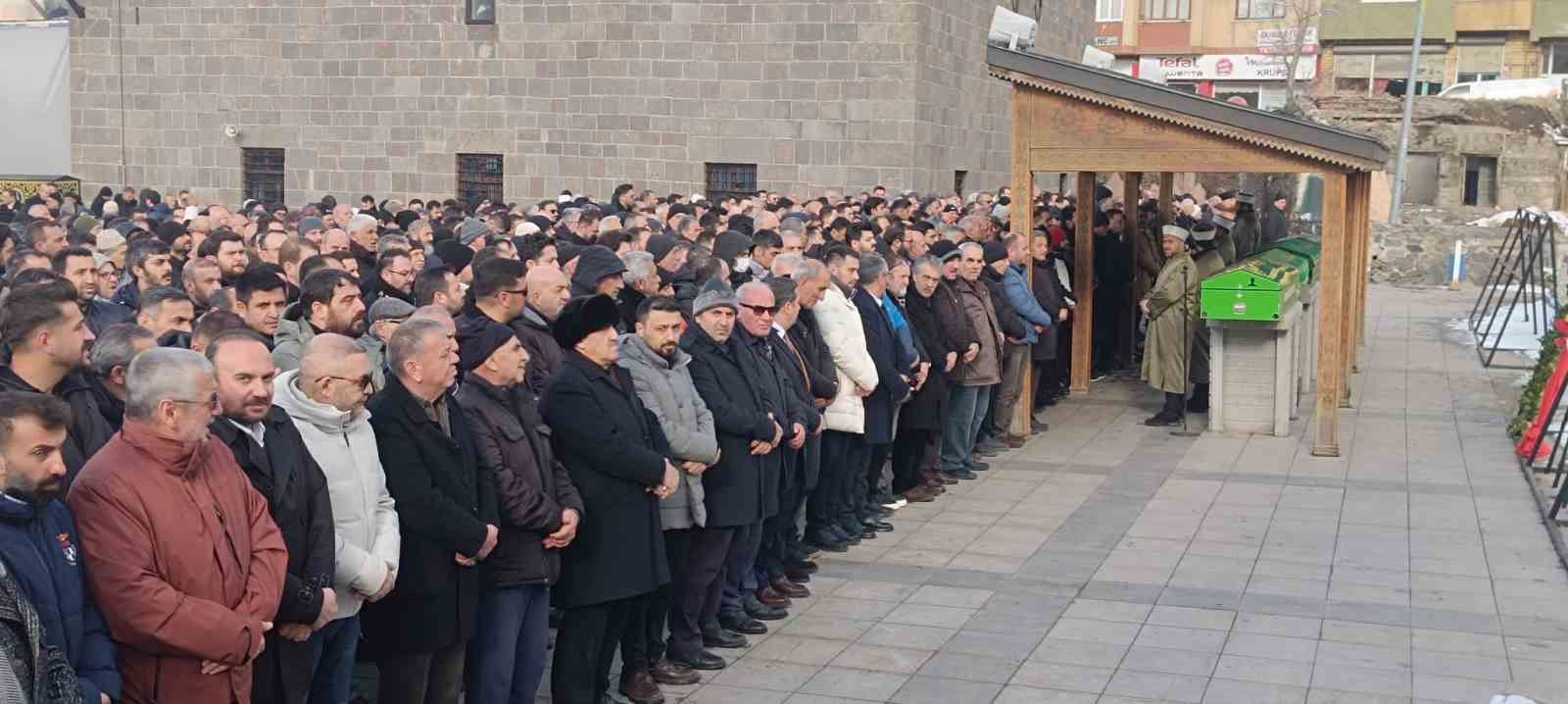 Canlar ve Midilliç ailelerinin baba acısı