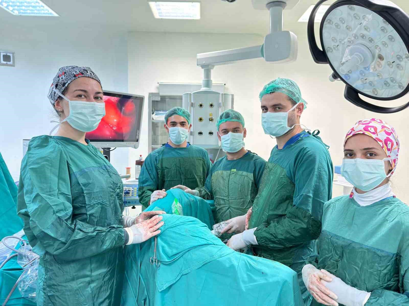 Akşehir Devlet Hastanesi’nde bir ilk: V-NOTES izsiz rahim ameliyatı