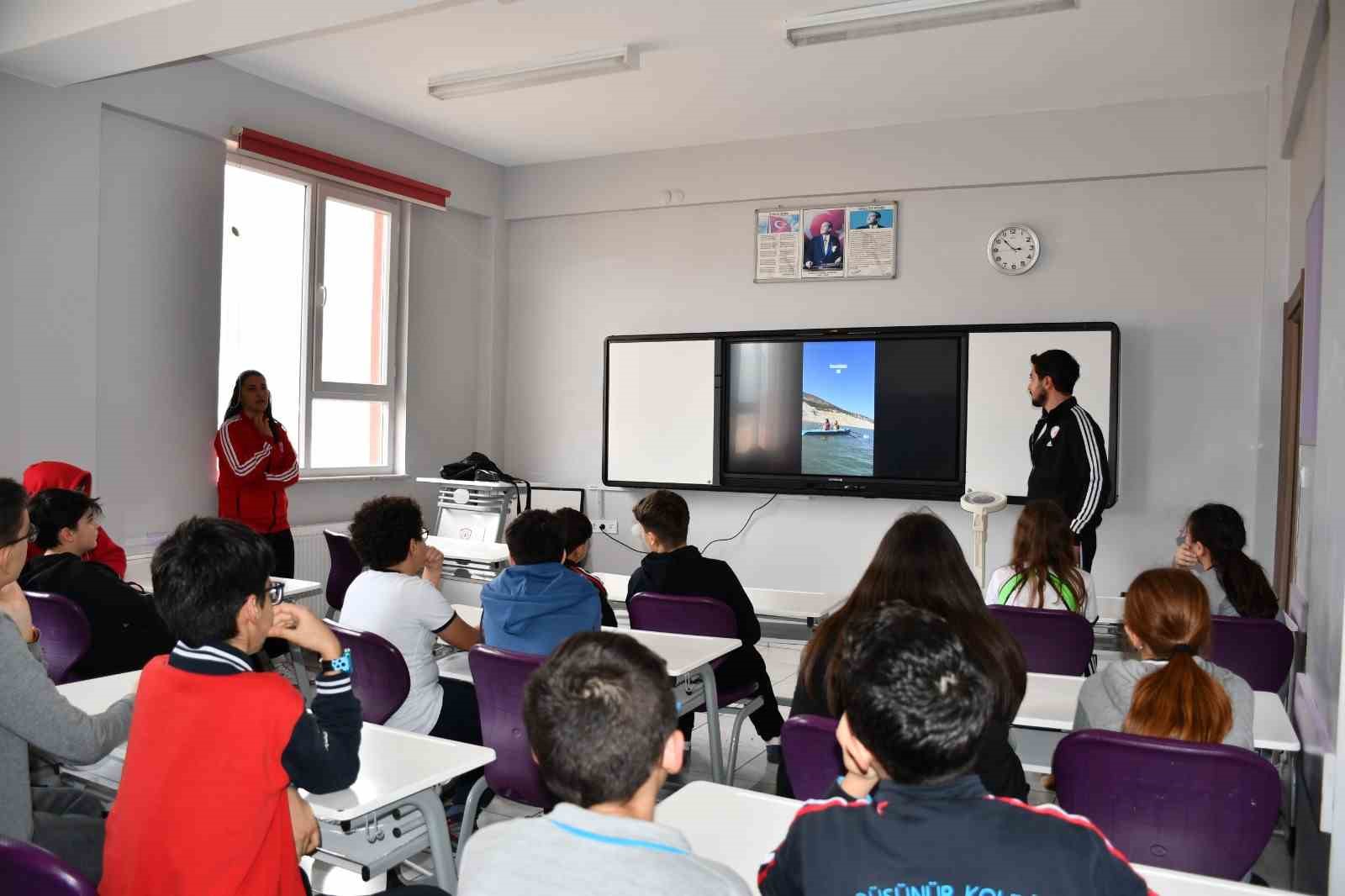 Karaman’da kürek sporu için okullarda yetenek taraması yapıldı