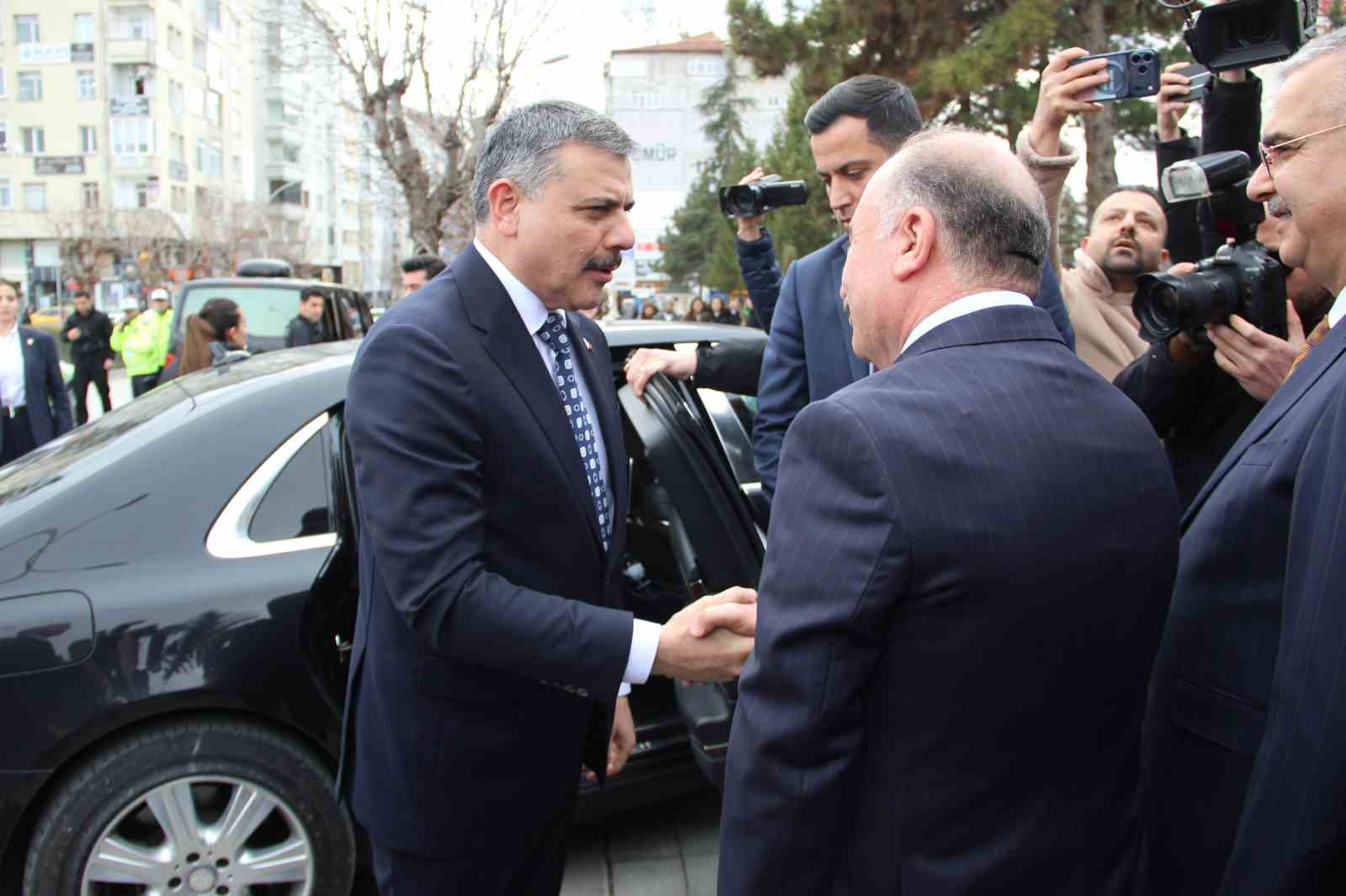 Bakan Çiftçi, 5 yıl valilik yaptığı Çorum’u ziyaret etti