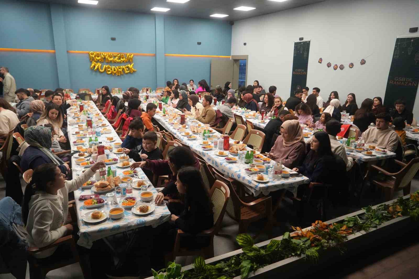 Kampüs iftarında IBAN kiralama tehlikesine dikkat çekildi