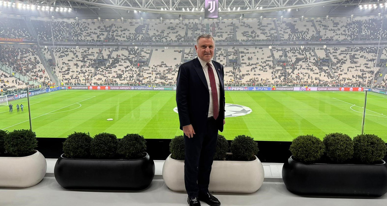 Bakan Osman Aşkın Bak, Juventus - Galatasaray maçını takip etti