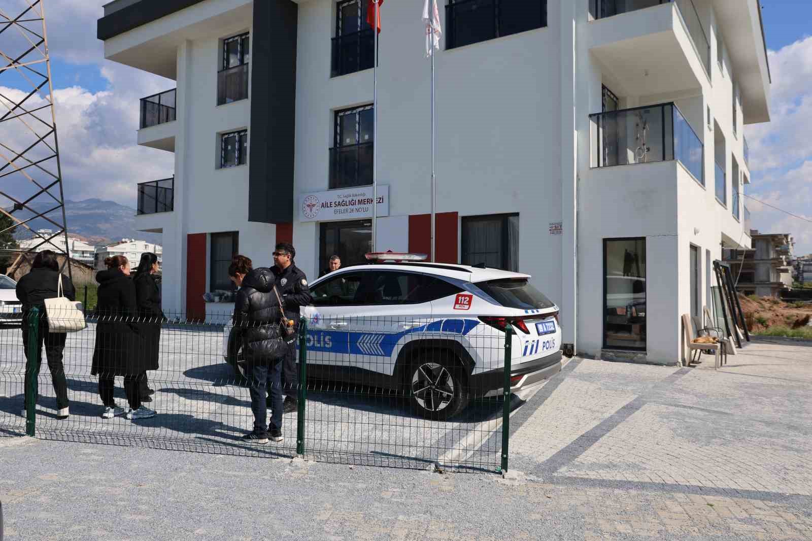 Açığa alınan doktorların hemşirelerinden haber yapan gazeteciye tehdit