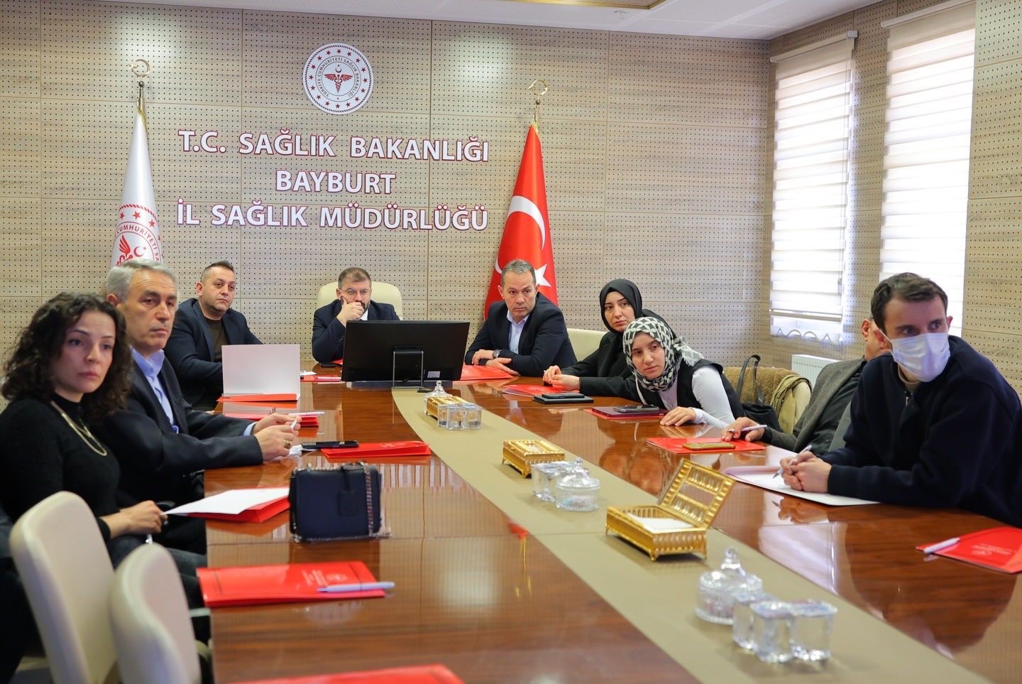 Bayburt’ta sağlık tesislerinin standartları toplantıda değerlendirildi