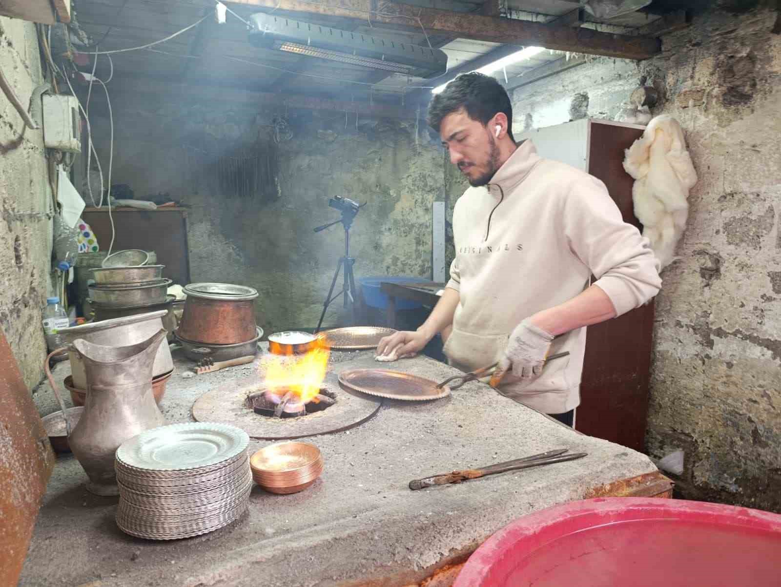 Ateş sönmek üzere: Kalaycılık mesleği çıraksızlıktan yok oluyor