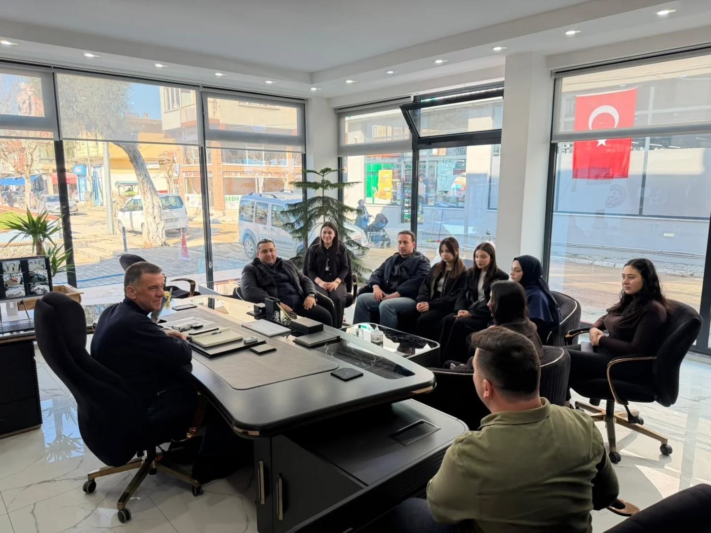 Yenipazar’da gençlerin sesi yönetimle buluştu