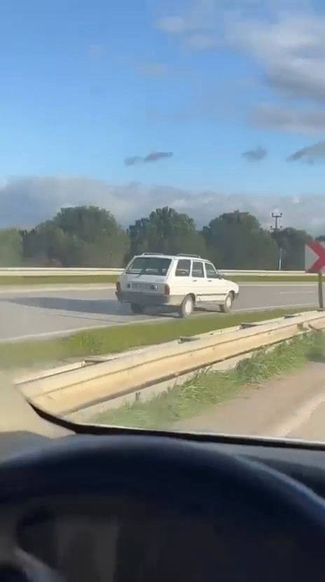 Bursa’da ters şeritten ilerleyen araç tehlike saçtı