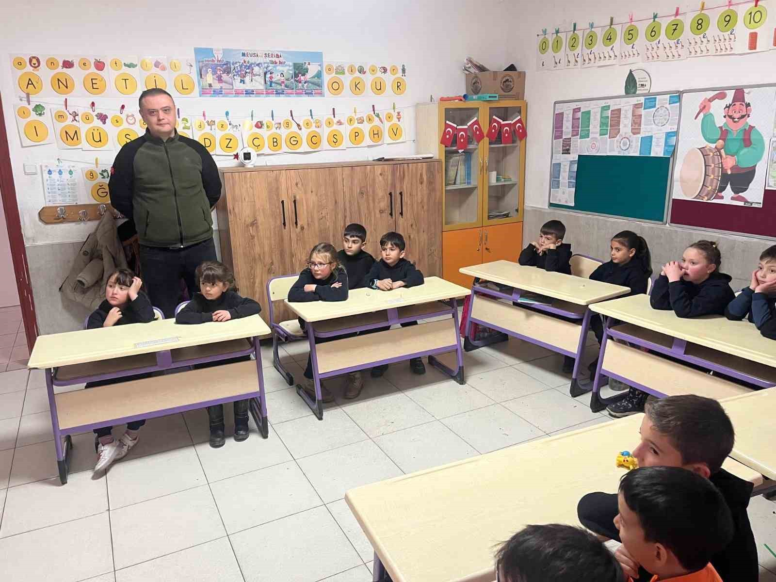 Pazarlar ilçesinde minik öğrencilere 