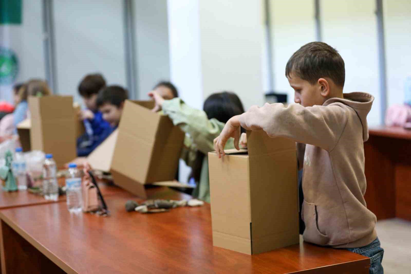 Çocuklar bir günlüğüne mimar oldu