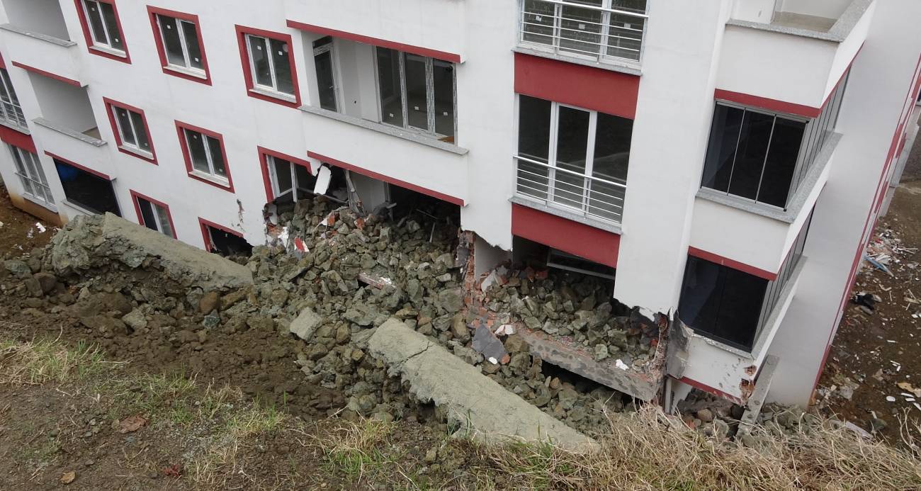 Trabzon’da istinat duvarı çöktü, 9 katlı bina zarar gördü