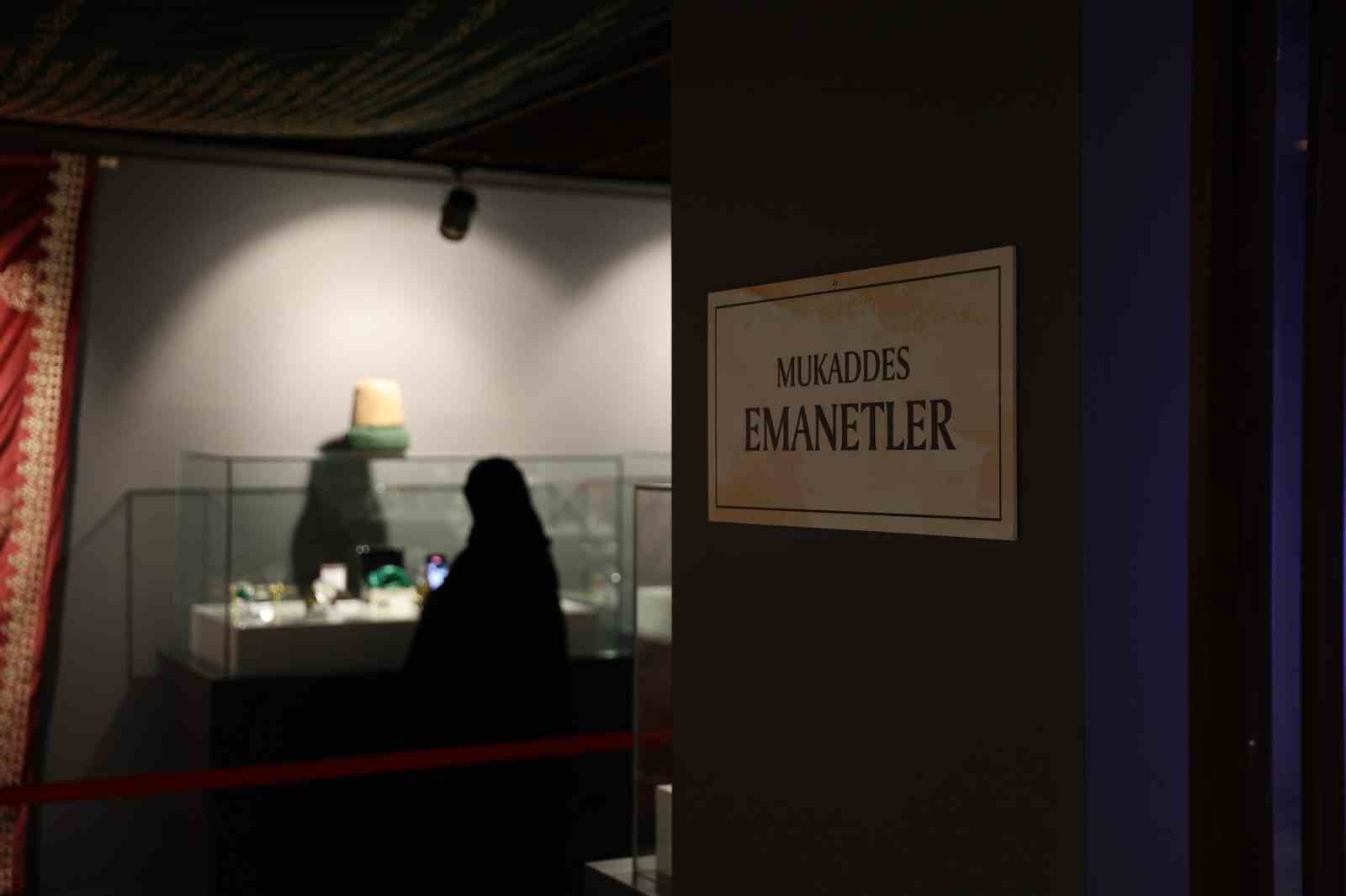 Mukaddes emanetler, Gaziantep Büyükşehir ev sahipliğinde vatandaşlarla buluşuyor