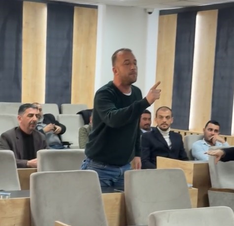 Koçarlı Belediye Meclisi’nde gergin anlar