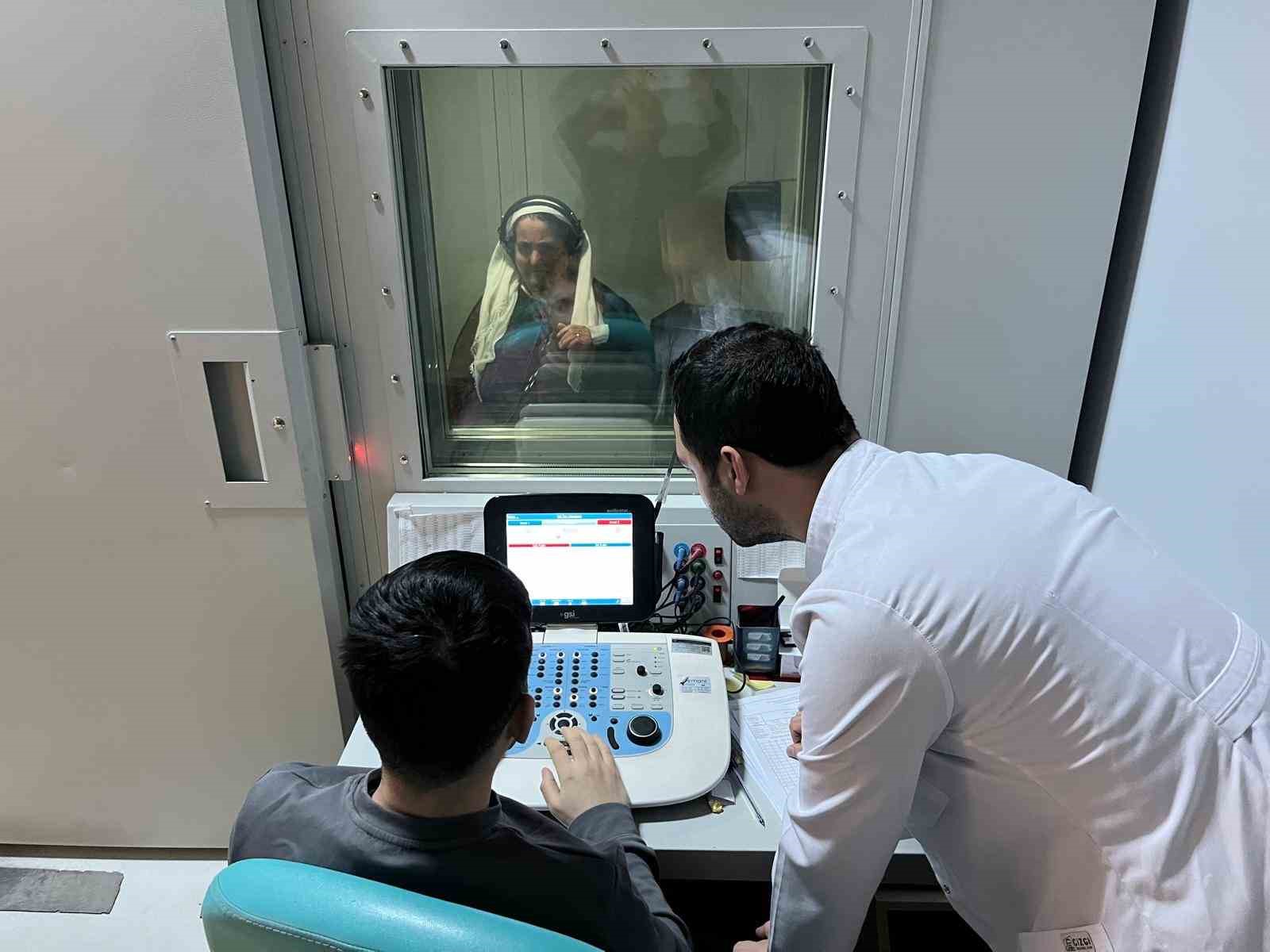 Uzmanından ailelere uyarı: İşitme testini ihmal etmeyin