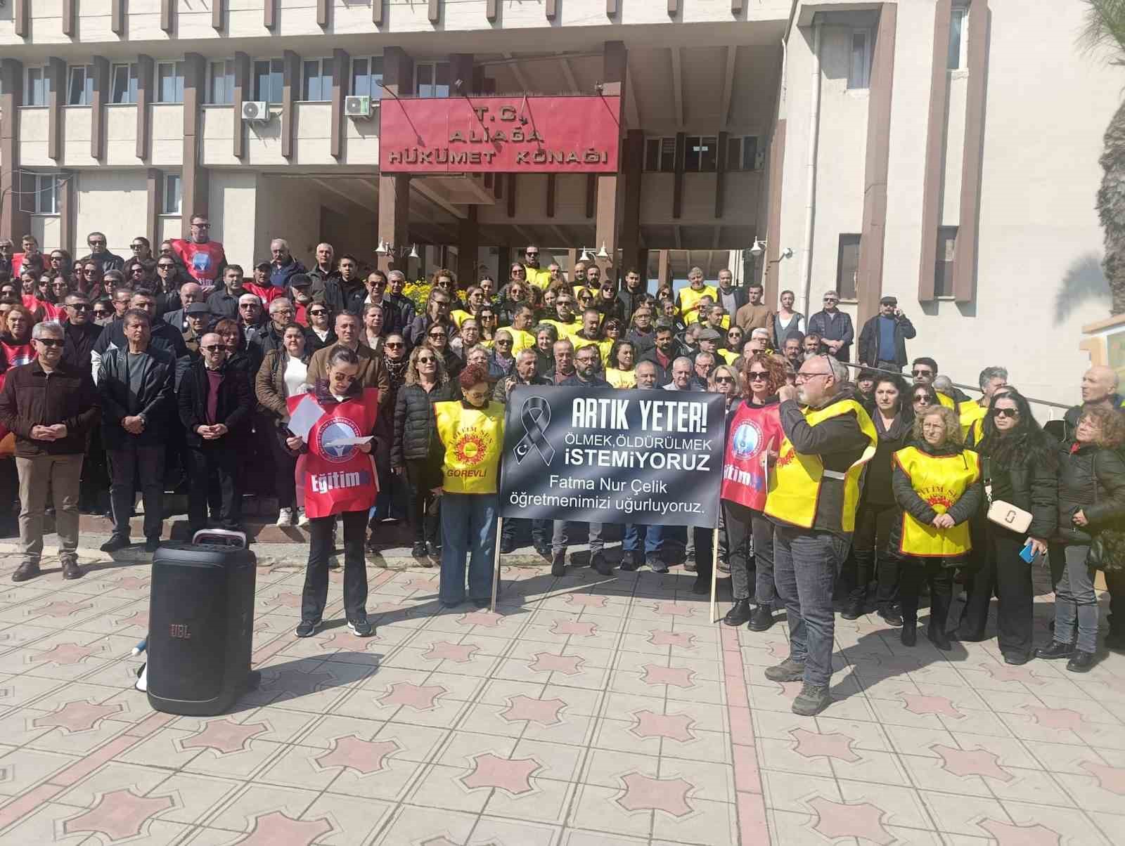 Aliağa’da eğitimcilerden şiddete karşı ortak tepki