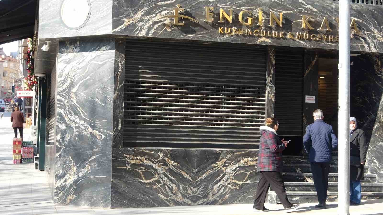 Bilecik’te 30 saniyede milyonluk kuyumcu soygunu