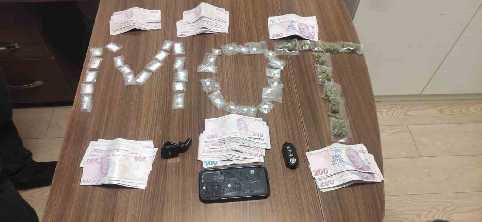 Sancaktepe polisi mıknatıslı gizli bölmede uyuşturucu ele geçirdi