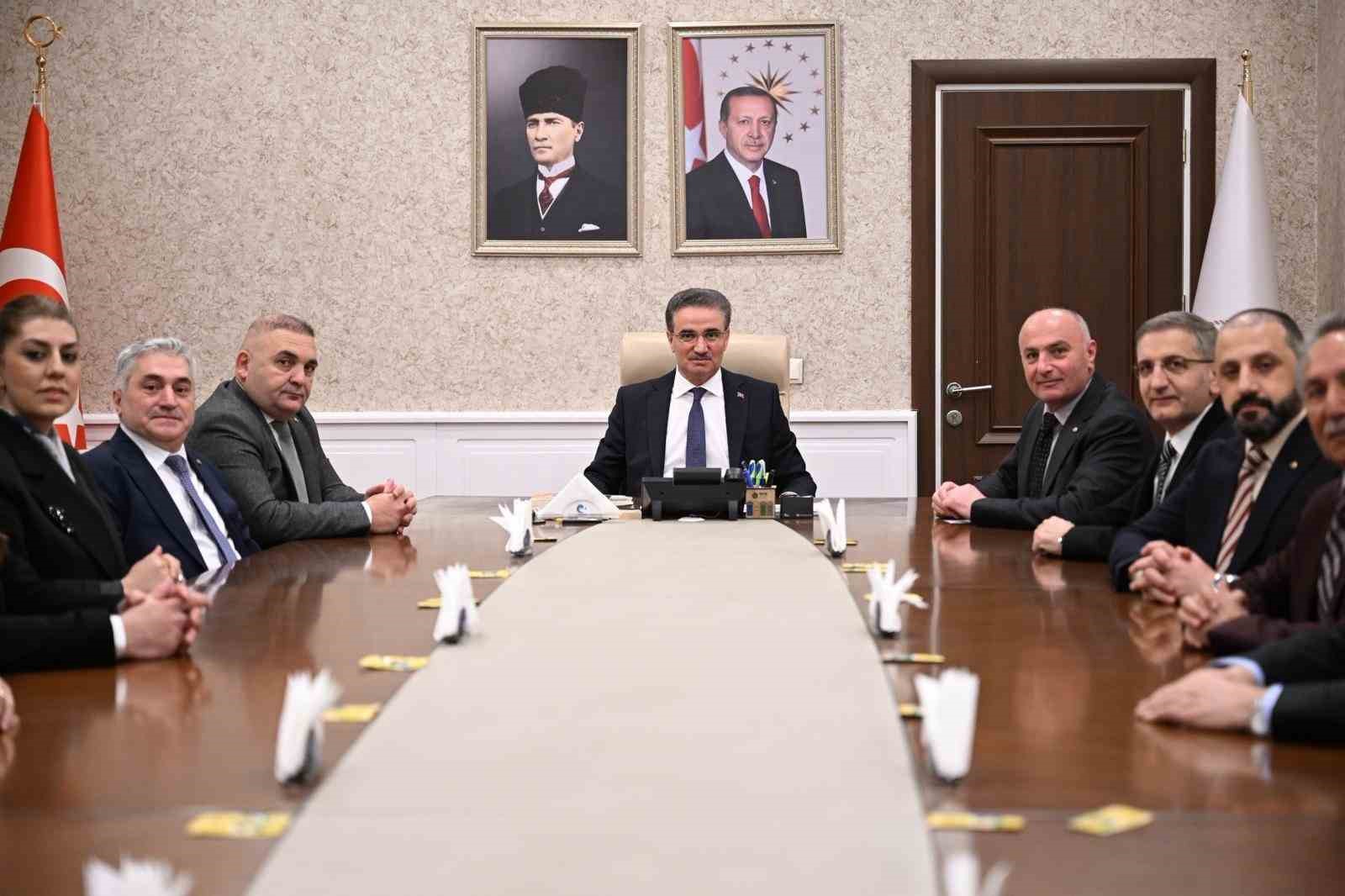 ETSO Başkanı Saim Özakalın ile ETSO yönetiminden Vali Aydın Baruş’a hayırlı olsun ziyareti